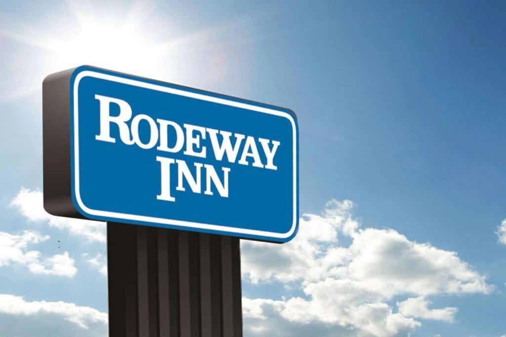 Rodeway Inn Lawton Buitenkant foto